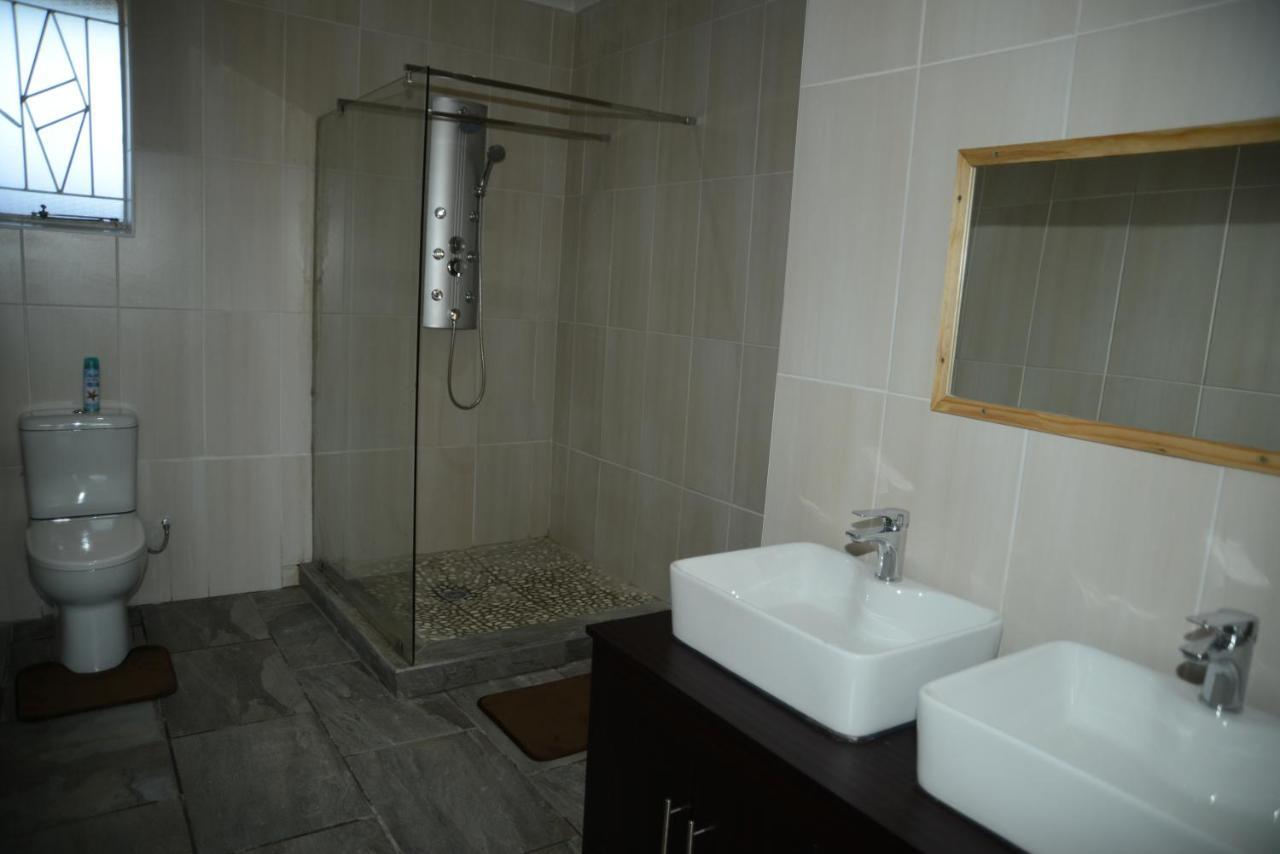 Skylight Lodge Harrismith Esterno foto
